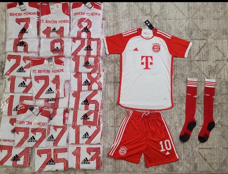 Soccer uniforms uniformes de fútbol full kits conjuntos completos playeras playera fútbol Set includes 👇you can pick up in Santa Ana ca or I can sh