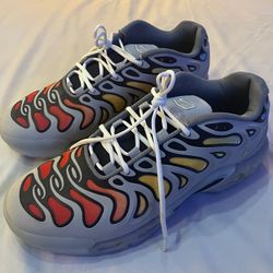 Nike Air Max Plus Drift Men's Size 9 Light Smoke Grey Sneakers FD4290-002