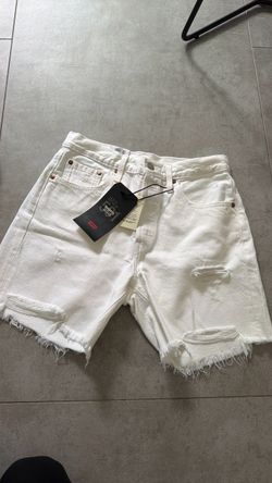 New women’s Levi shorts