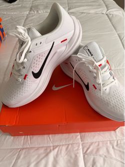 Nike Air Winflo 10 White Black Light Crimson Size 8