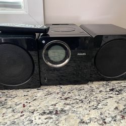 Philips Docking Entertainment System MP3/USB/CD/Ipod Stereo - Philips DCM109