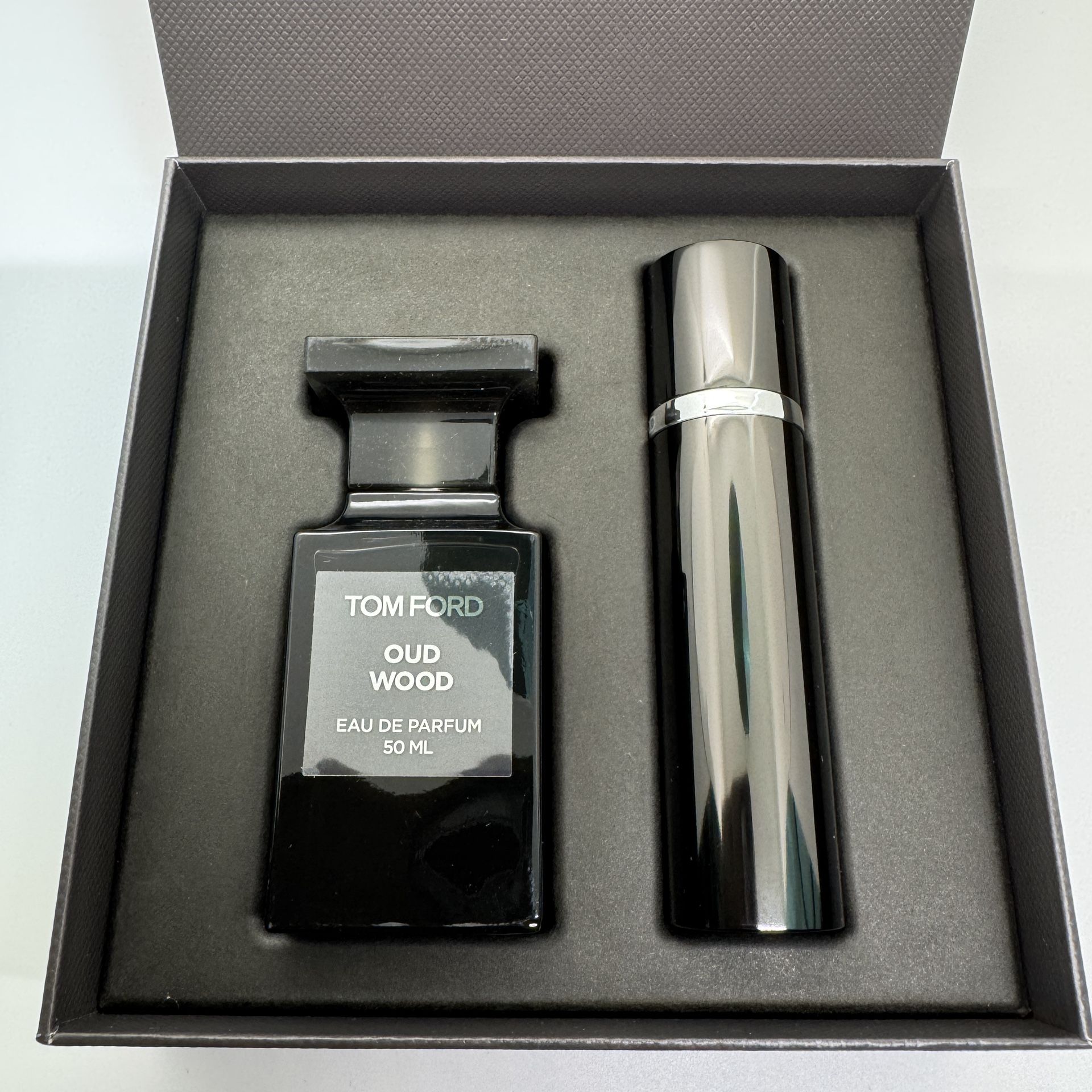 TOM FORD OUD WOOD EAU DE PARFUM 50ML GIFT SET (ORIGINAL PRICE $445)