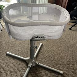 Baby Bassinet  By Halo