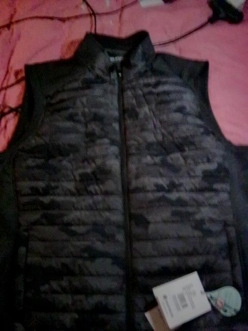 Men's Camo Sunice Golf Vest