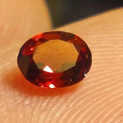Red GARNET OVAL CUT CRYSTAL/GEMSTONE 4x5mm