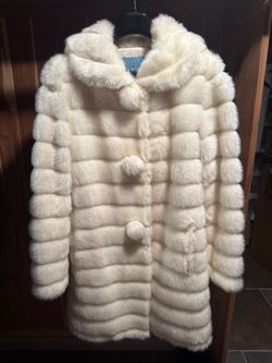 Nine West Classic Cream Faux Fur Coat - Elegant Women's Outerwear Sz medium