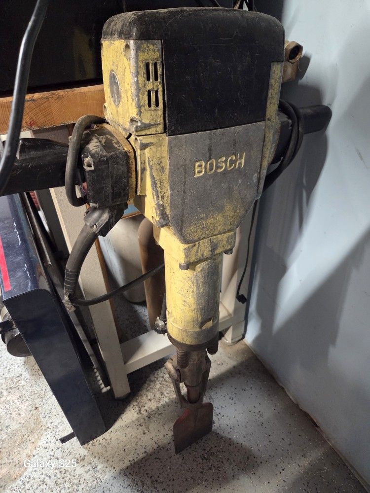 BOSCH Jack Hammer...Selling For Parts