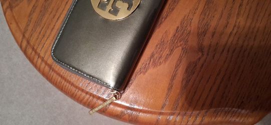 New Tory Burch Wallet