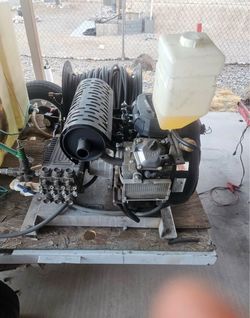 Gas-Powered Pressure Washer Engine and Pump Unit