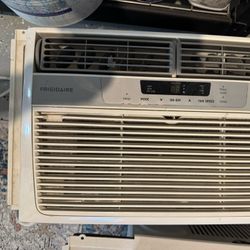 Frigidaire 6000 BTU Window AC