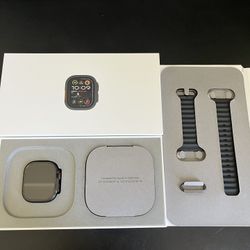 Apple Watch Ultra 2 (GPS + Cellular, 49MM) - Black Ti Case with Black Ocean Band