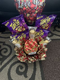 Valentine’s Day Arrangements 