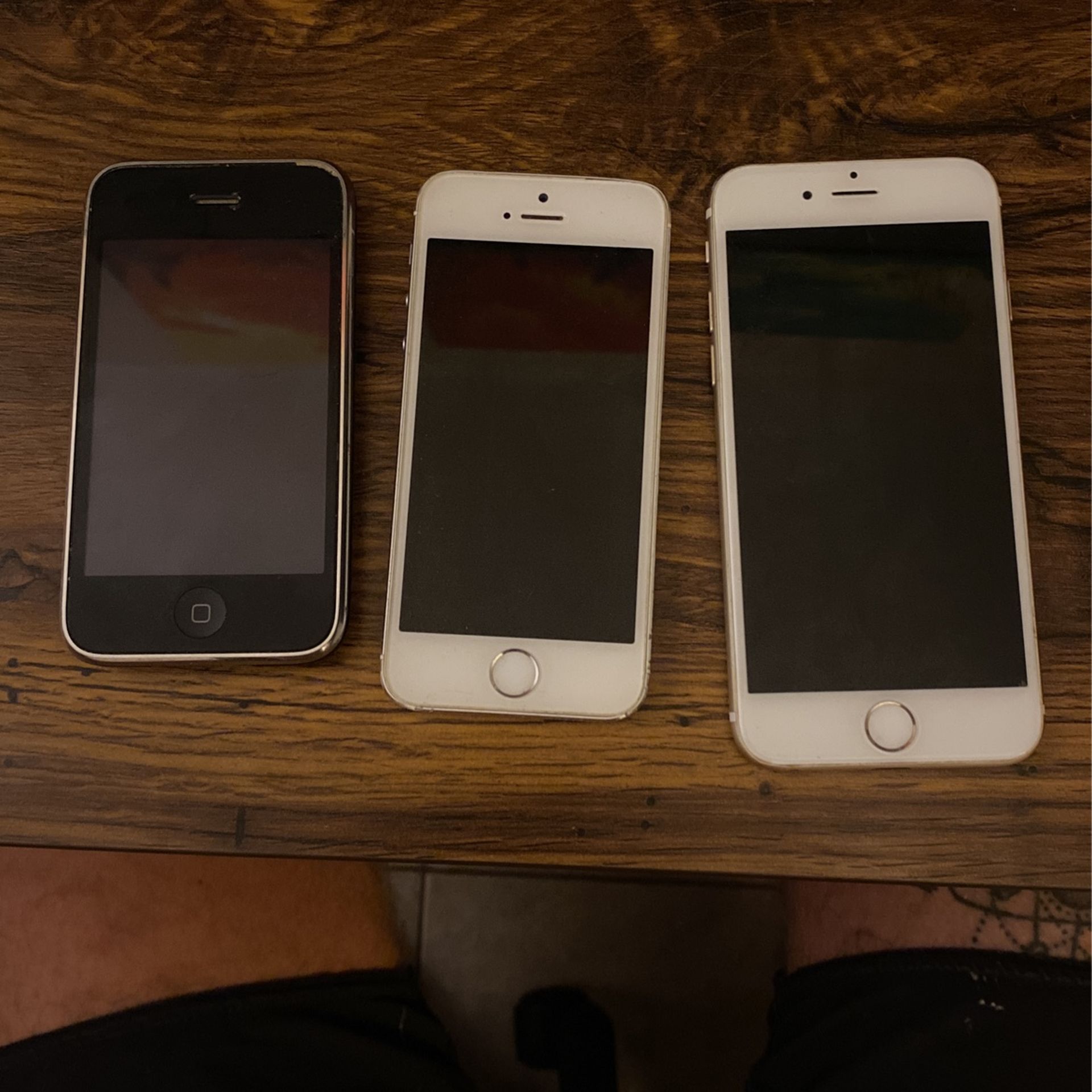 Assorted Old Iphones for Sale in Kailua, HI OfferUp