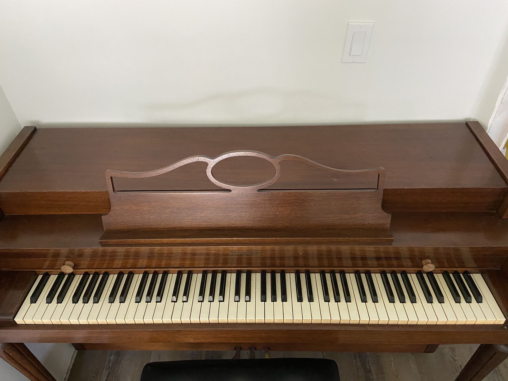 Piano Howard Baldwin 57” upright