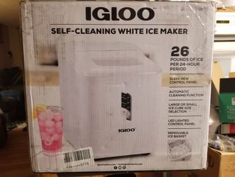 Igloo Self-Cleaning Ice Maker In White (Makes 26 Pounds Of Large Or Small Sized Cubes In A 24-Hour Period)
