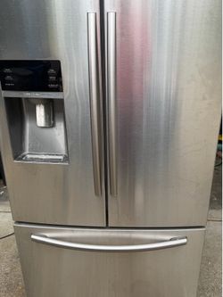 Garage fridge / freezer.