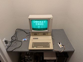 Apple IIe 2e Vintage 1980's Computer System Retro Gaming