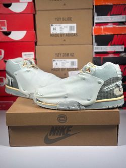 Travis Scott x Nike Air Trainer 1 ‘Grey Haze’