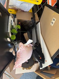 Box of home decor and miscellaneous items