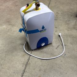 EcoSmart 2.5 Gallon Water Heater