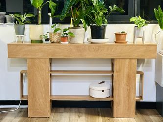 63” Farmhouse Console Table – Like New