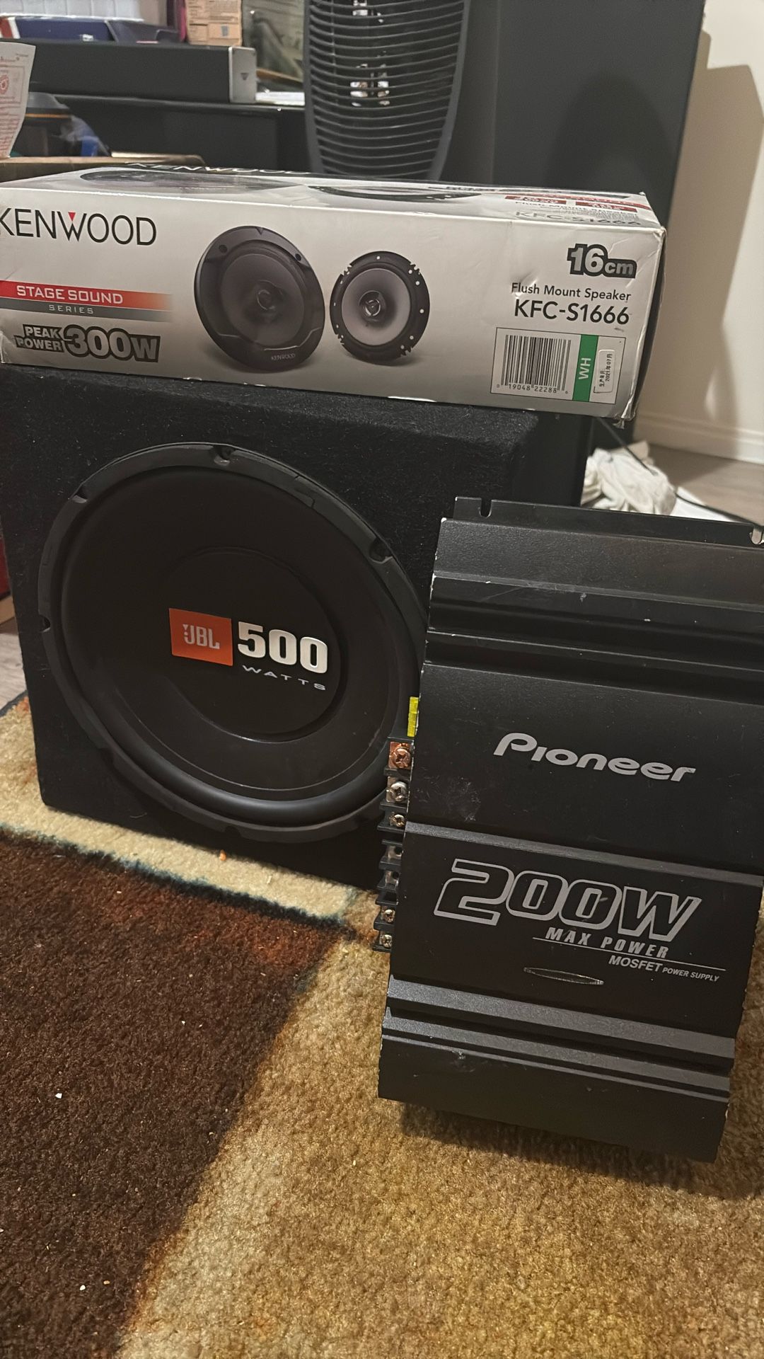Kenwood Size 10 Pioneer Amp 200w Kenwood Speaker