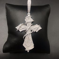 925 Sterling Silver 6.73CT MOISSANITE Rattan cross Men’s Pendant 