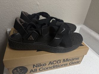 Nike ACG AIR DESCHUTZ +