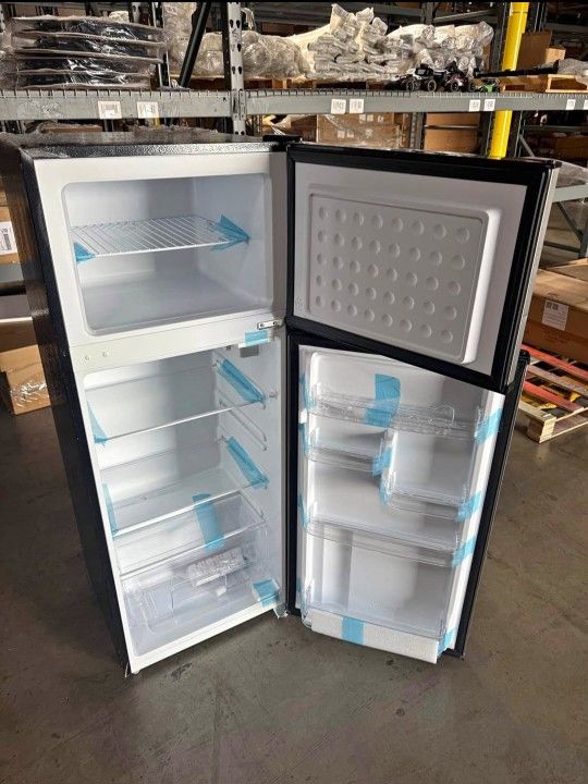 Open Box Frigidaire Fridge (Never Used)