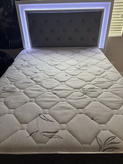 New King Bed Frame With Dresser