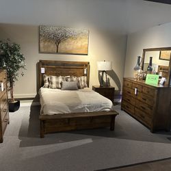 Brown Rustic Queen Bedroom Set 