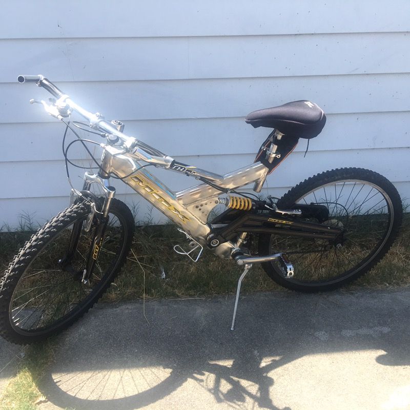 Mountain Bike Mongoose MGX GRX 6.5 for Sale in Vacaville CA OfferUp
