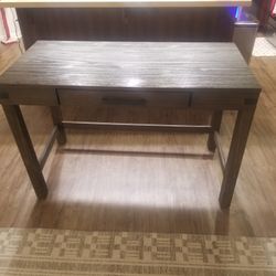 Great Desk Like New