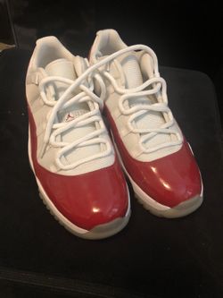 White/Red 11s never worn size 11