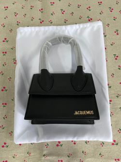 Jacquemus Le Chiquito Medium Bag