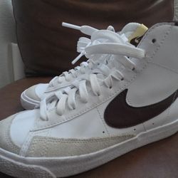 Boys NIKE Blazers 6Y