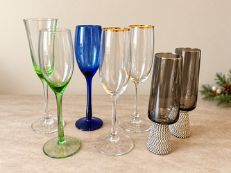 Holiday Collection – 7 Festive Champagne Glasses