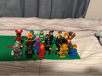 Lego mini figures