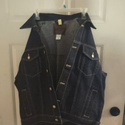 Very Nice Good Conditioned Denim Jacket Size XL Brand GDB