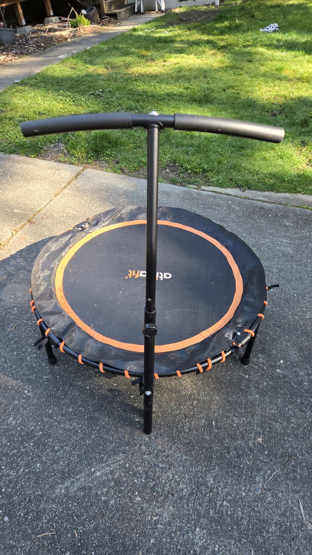 Personal trampoline