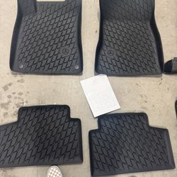 2024 Mercedes GLB Rubber Floor Mats- NEW