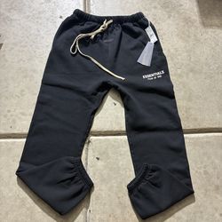 Black white essential fleece sweatpants