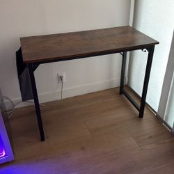 Modern Wood & Metal Desk – Minimalist / Industrial Style