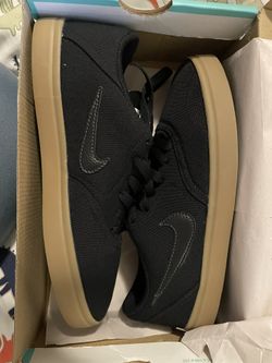 Brand New Boys Nike SB Check Canvas Size 7
