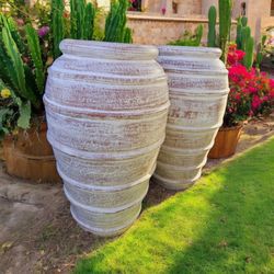 Clay vases⚱️ with a vintage style🪴 *(prices Vary *We are Casa Barajas Clay Pots & Pottery #1 In Cypress Ca.90630 