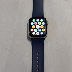 Apple SE Watch generation 2