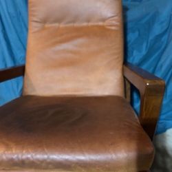 MID CENTURY MODERN CHAIR!