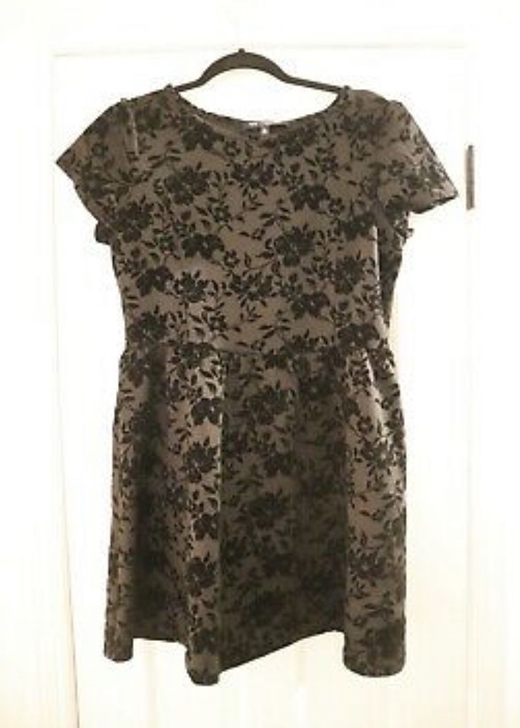 One Clothing Brand Large Dress Black