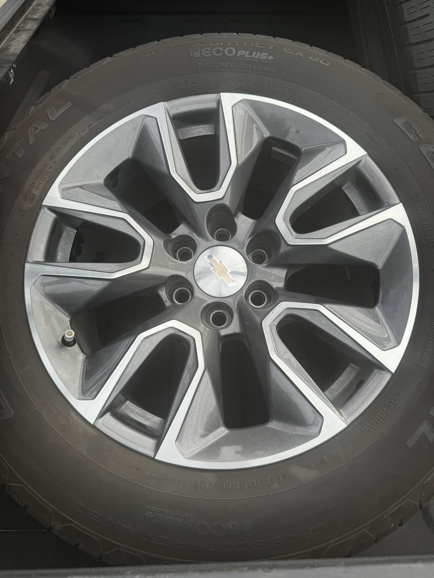 20 Inch Wheels And Tires (4)