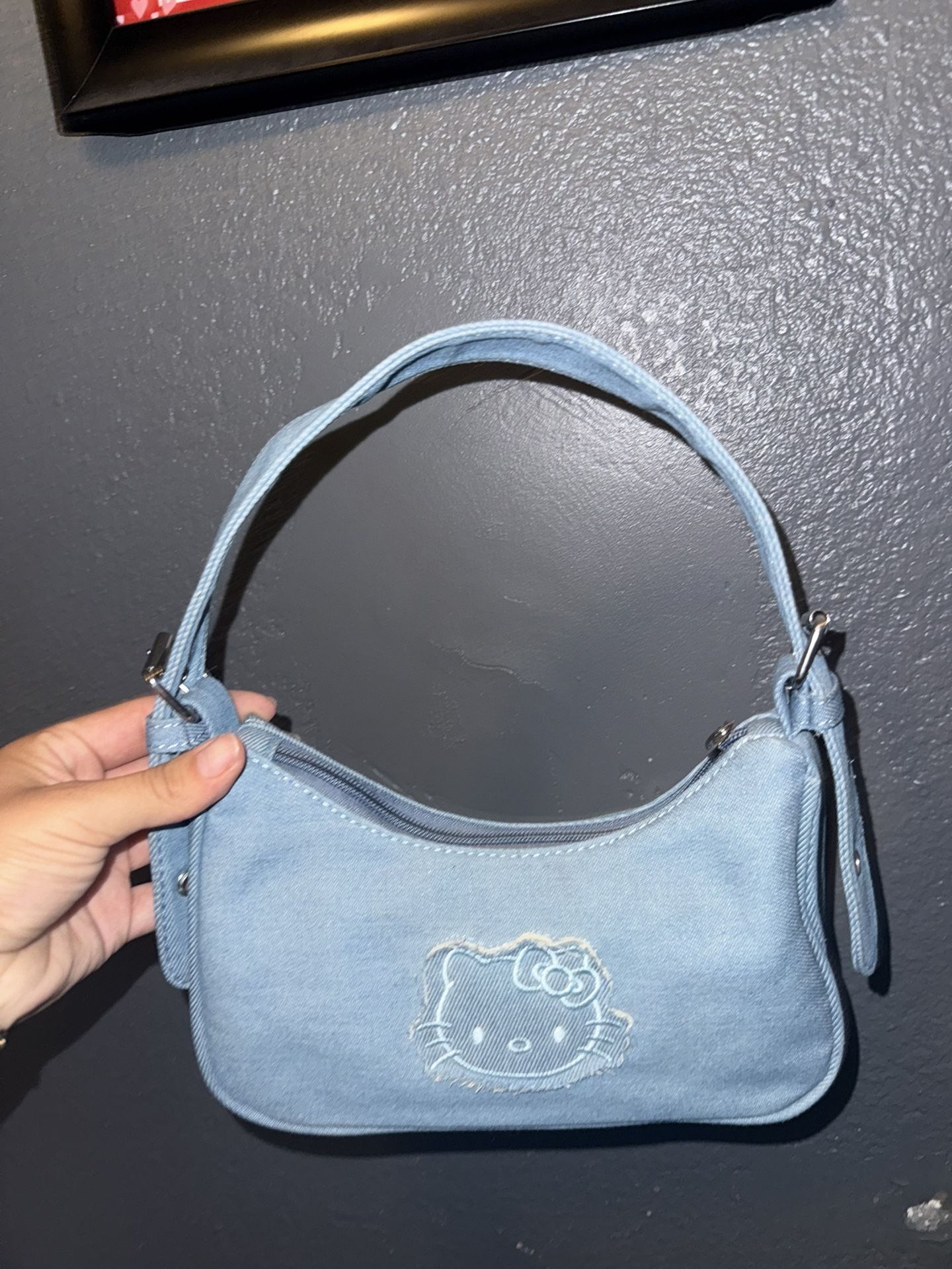Hello kitty purse